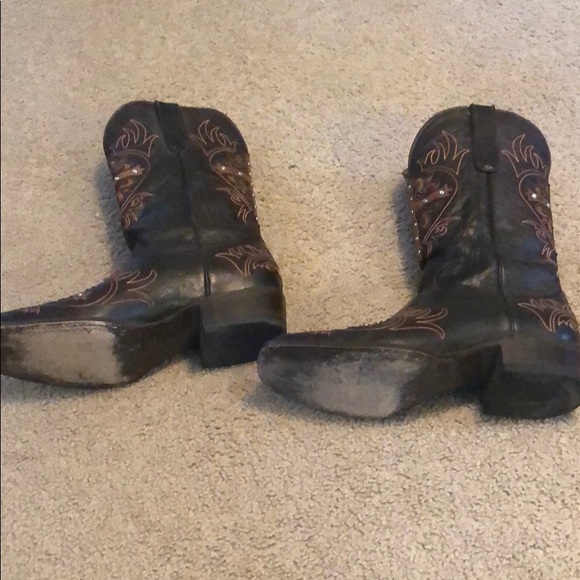 Boots - Picture 6 of 8